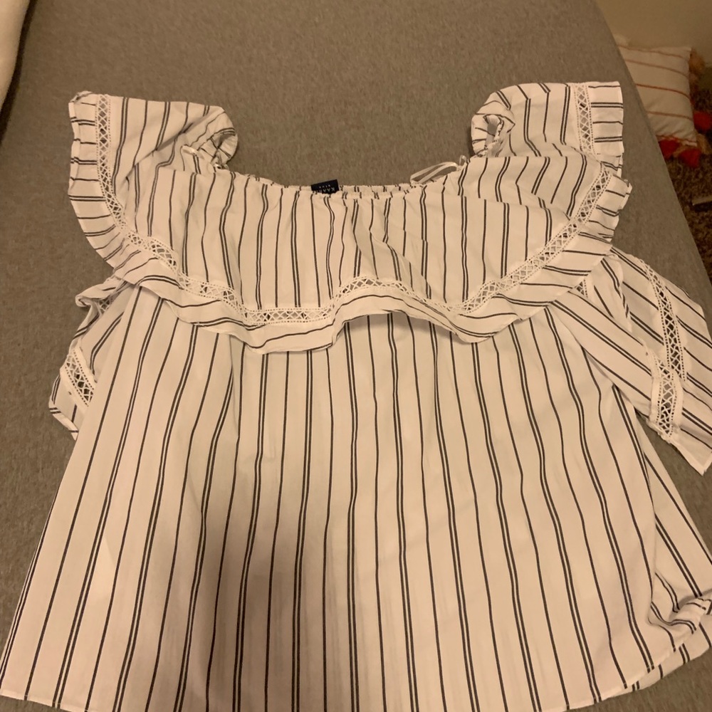 Blouse - Picture 2 of 2